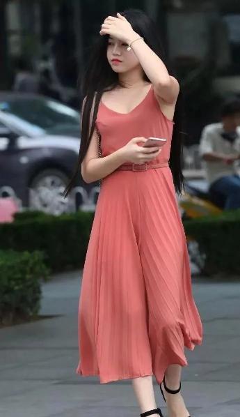 善良的女秘书的目的