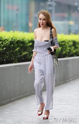 校花的贴身高手最新章节